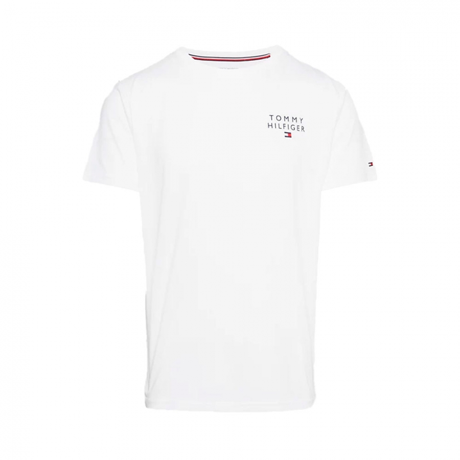 t-shirt-avec-logo-brode