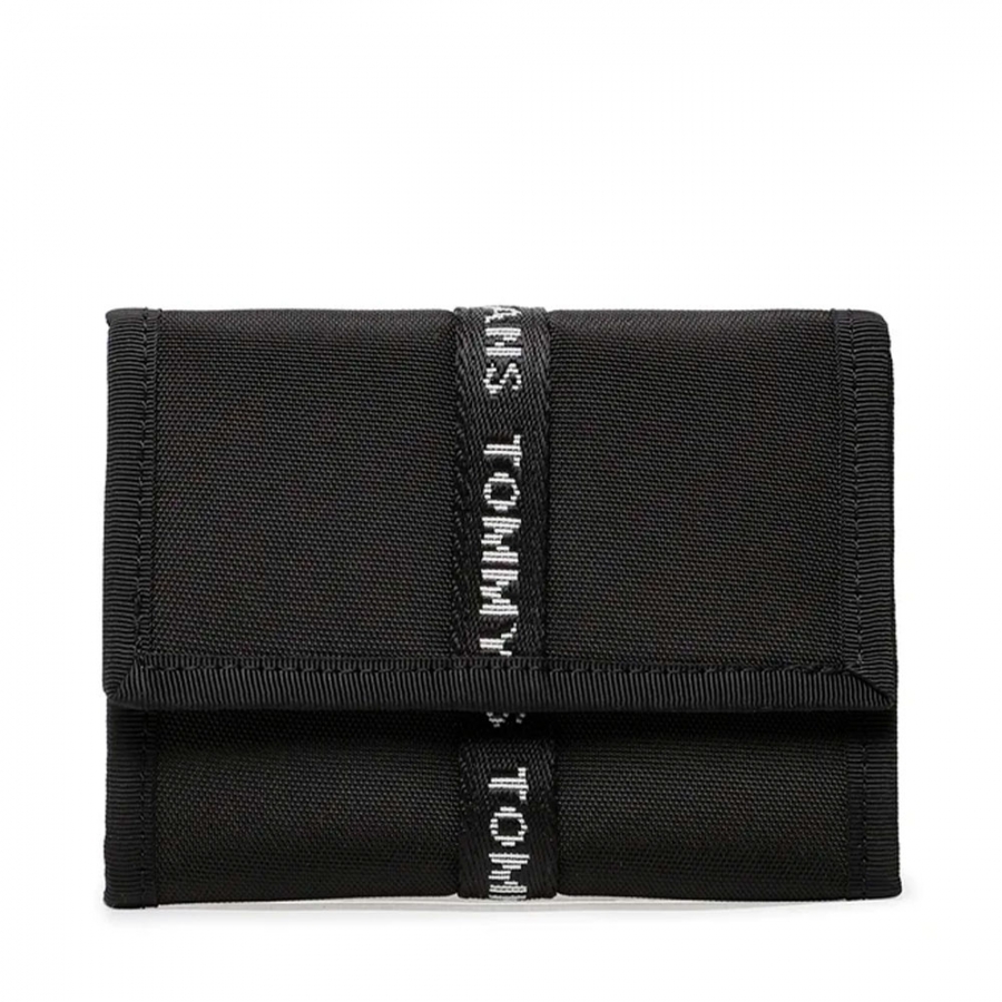 essential-three-fold-recycled-wallet