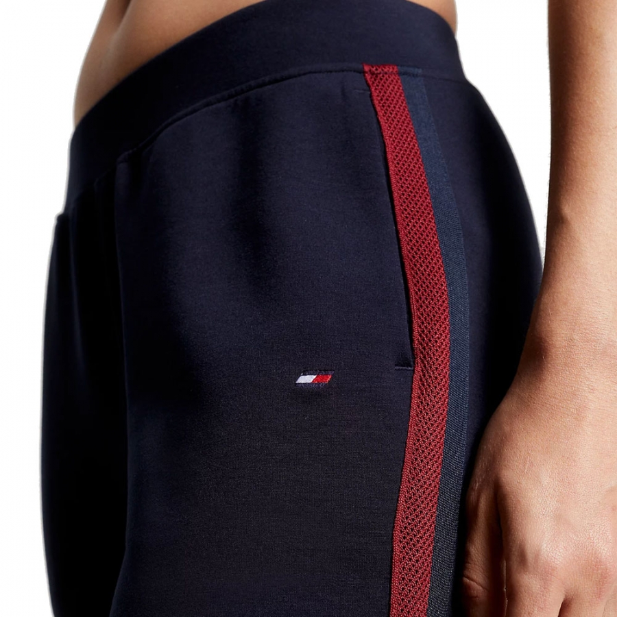 sports-joggers-with-contrast-tape