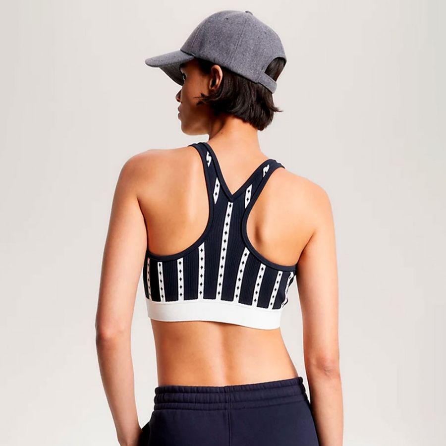 slim-fit-sporttop