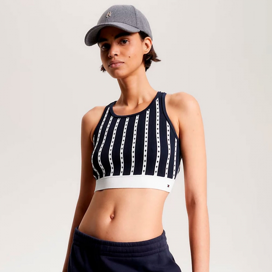 top-deportivo-slim-fit