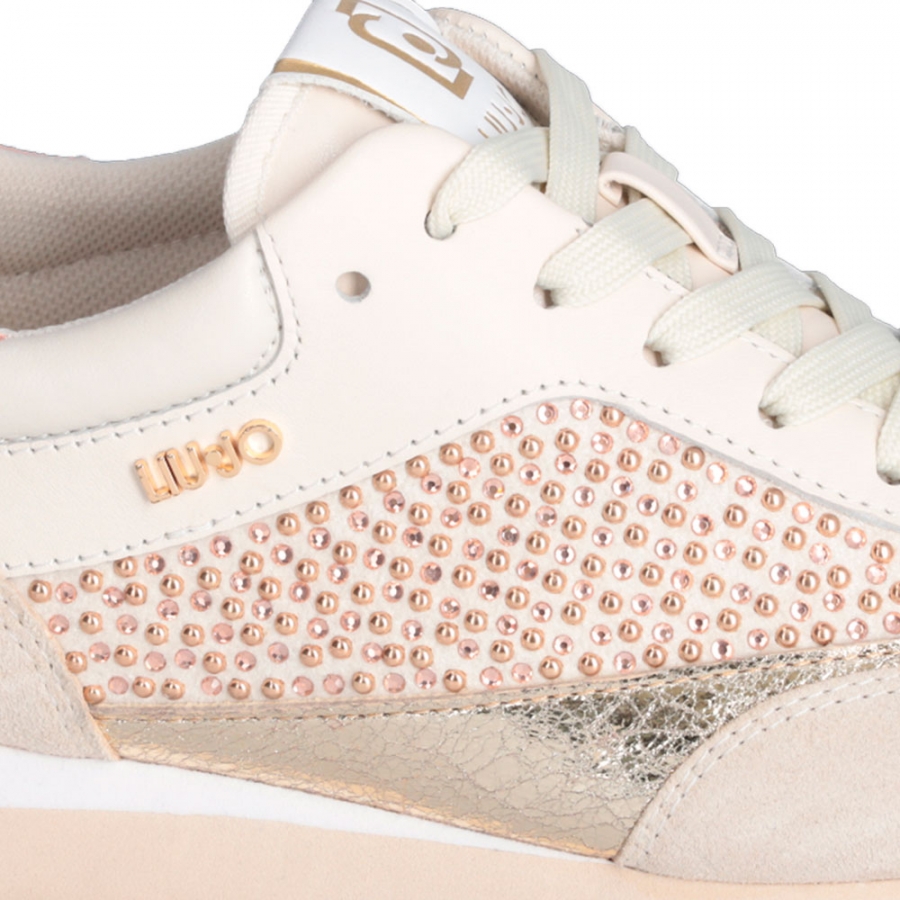 sneakers-with-studs-and-rhinestones