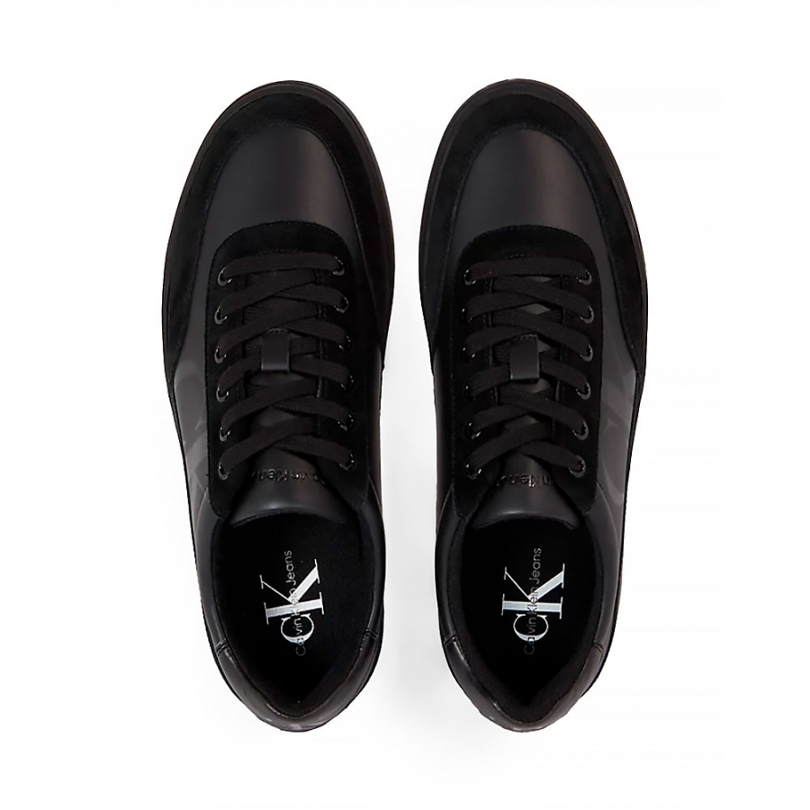 sneakers-with-leather-logo