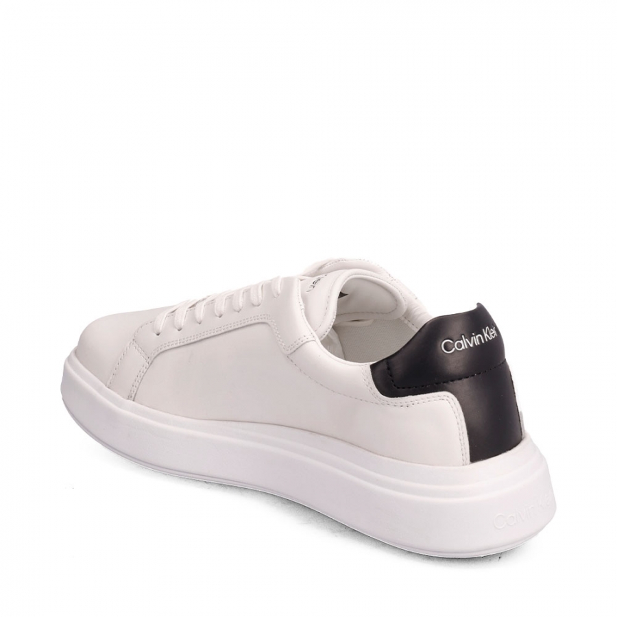 low-top-schnur-sneakers-aus-leder