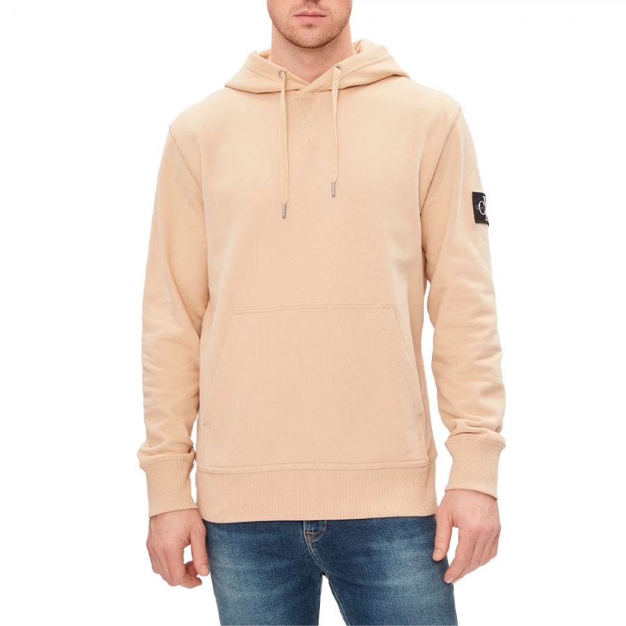 sweatshirt-mit-abzeichen