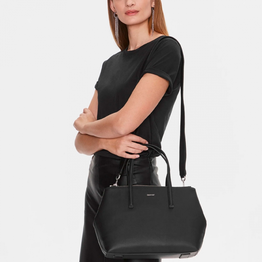 bolso-bandolera-must-tote