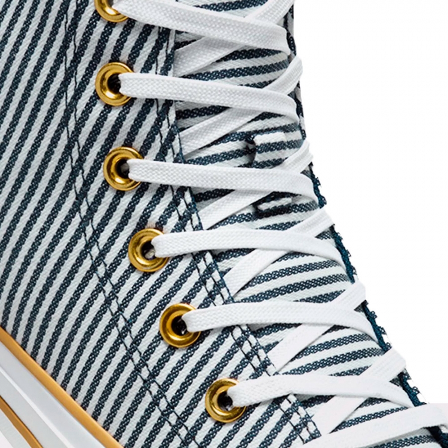 sneaker-raye-chevrons