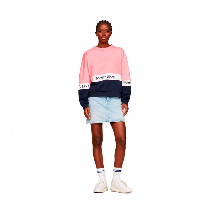 plush-sweatshirt-with-color-block-design