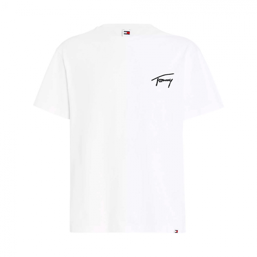 t-shirt-avec-logo-distinctif-brode