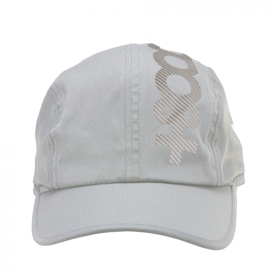 gorra-gris-claro