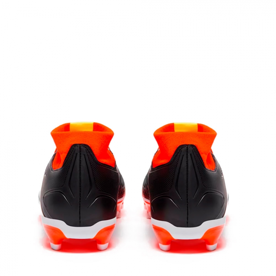 predator-league-mg-football-boots