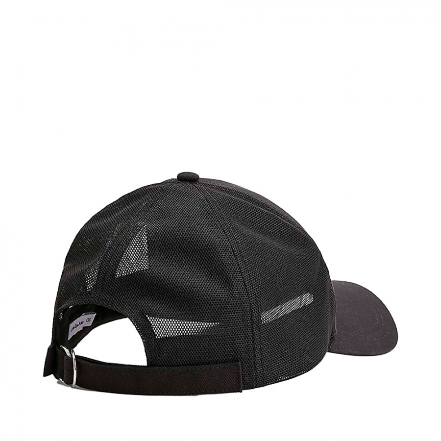 casquette-de-camionneur-essentielle