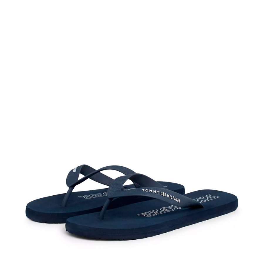 flip-flops-with-logo-on-the-strip