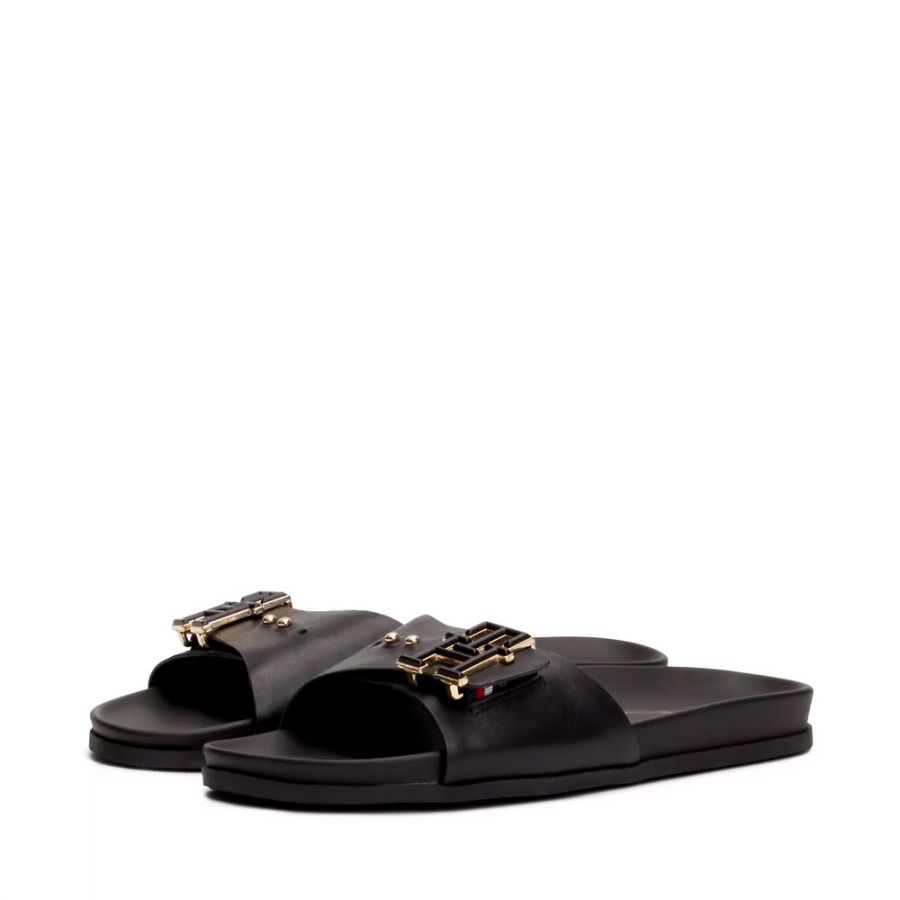 monogram-flat-leather-sandals