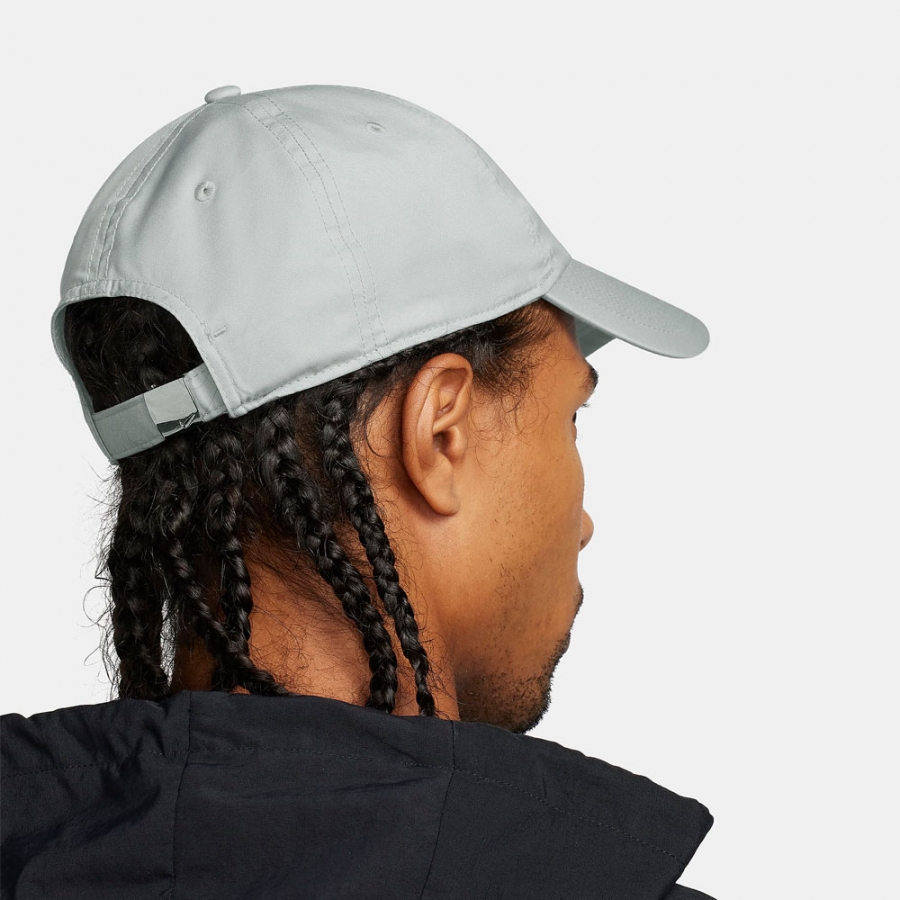 casquette-dri-fit-non-structuree-avec-logo