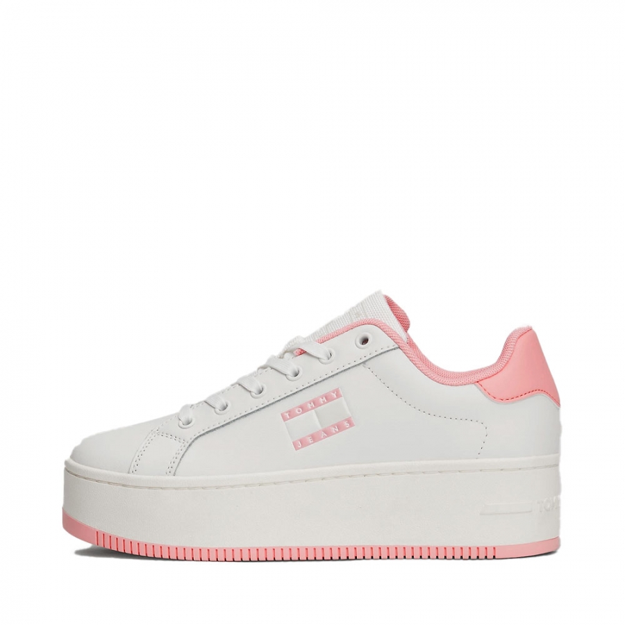 sneakers-essenziali-con-platform-dentato