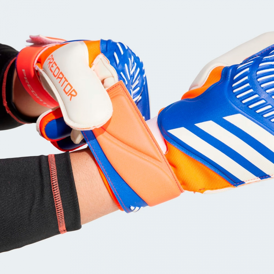 predator-match-goalkeeper-gloves