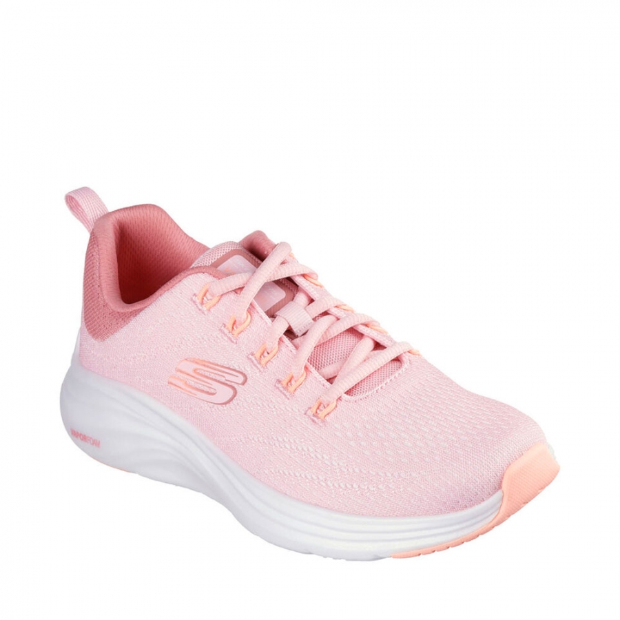 tenis-de-espuma-de-vapor