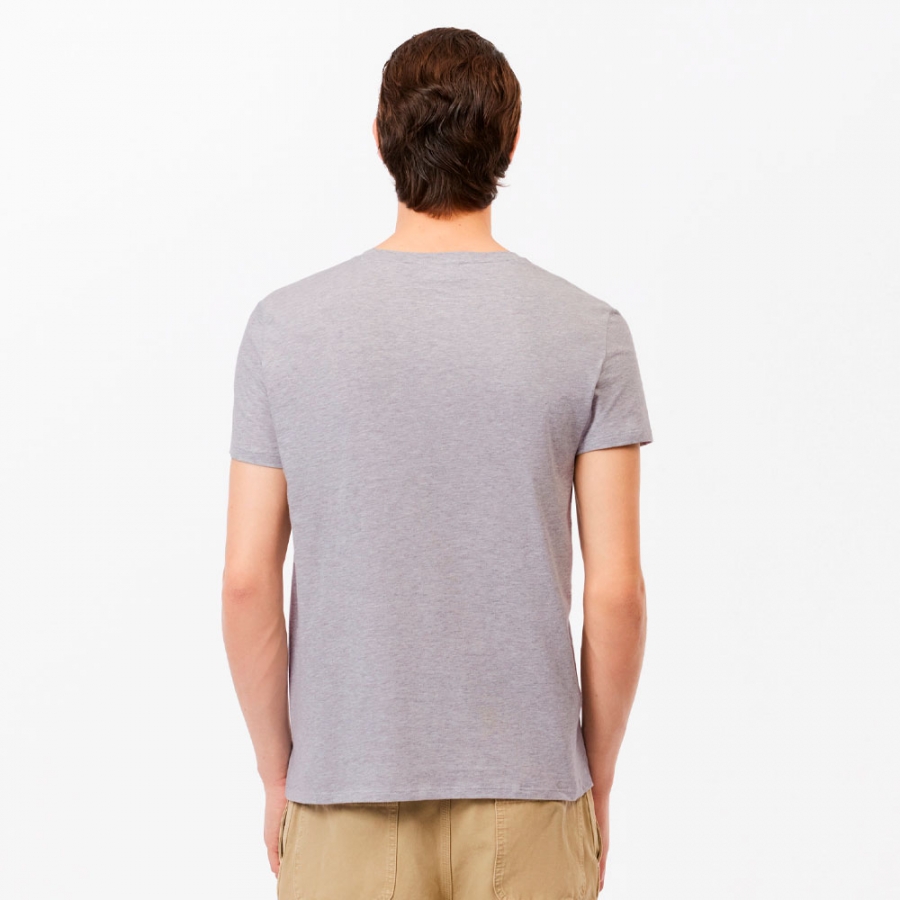 t-shirt-with-round-neck