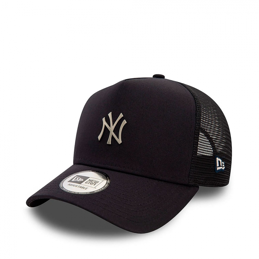 gorra-new-york-yankees-metallic-9forty-e-frame-trucker