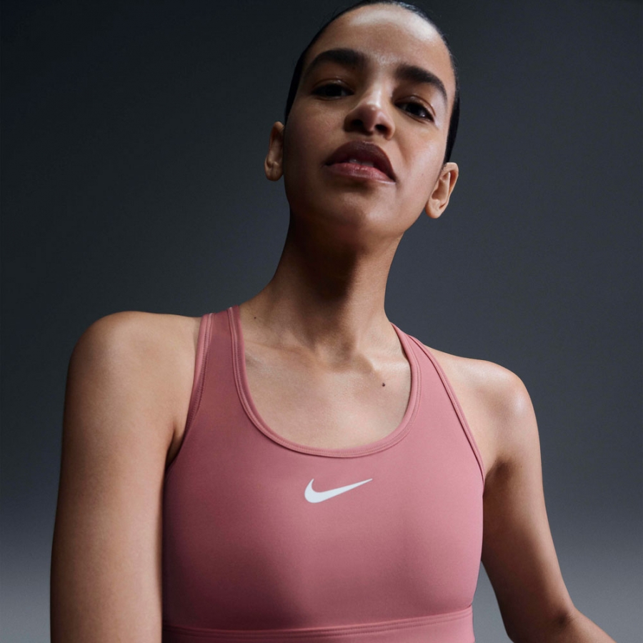 top-sportivo-a-supporto-medio-swoosh