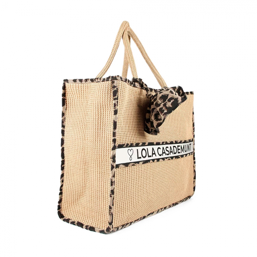 bolso-cesto-playa-con-detalles-en-animal-print