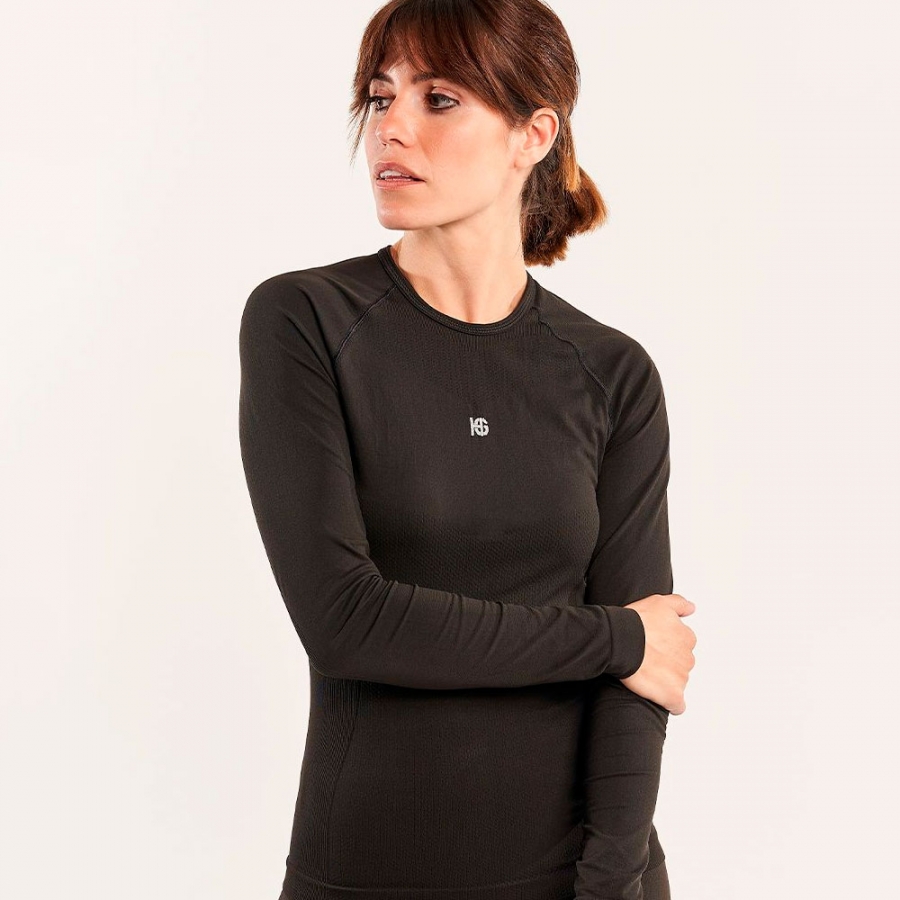 basic-long-sleeve-t-shirt