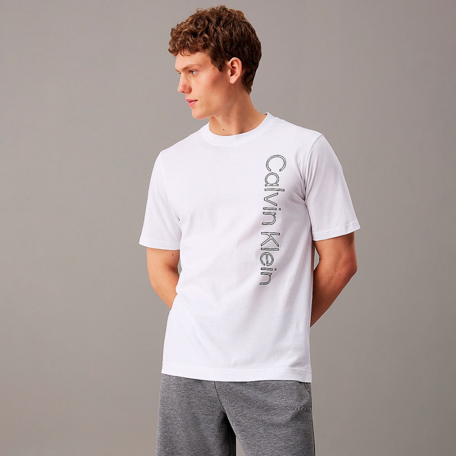 sports-t-shirt-with-logo