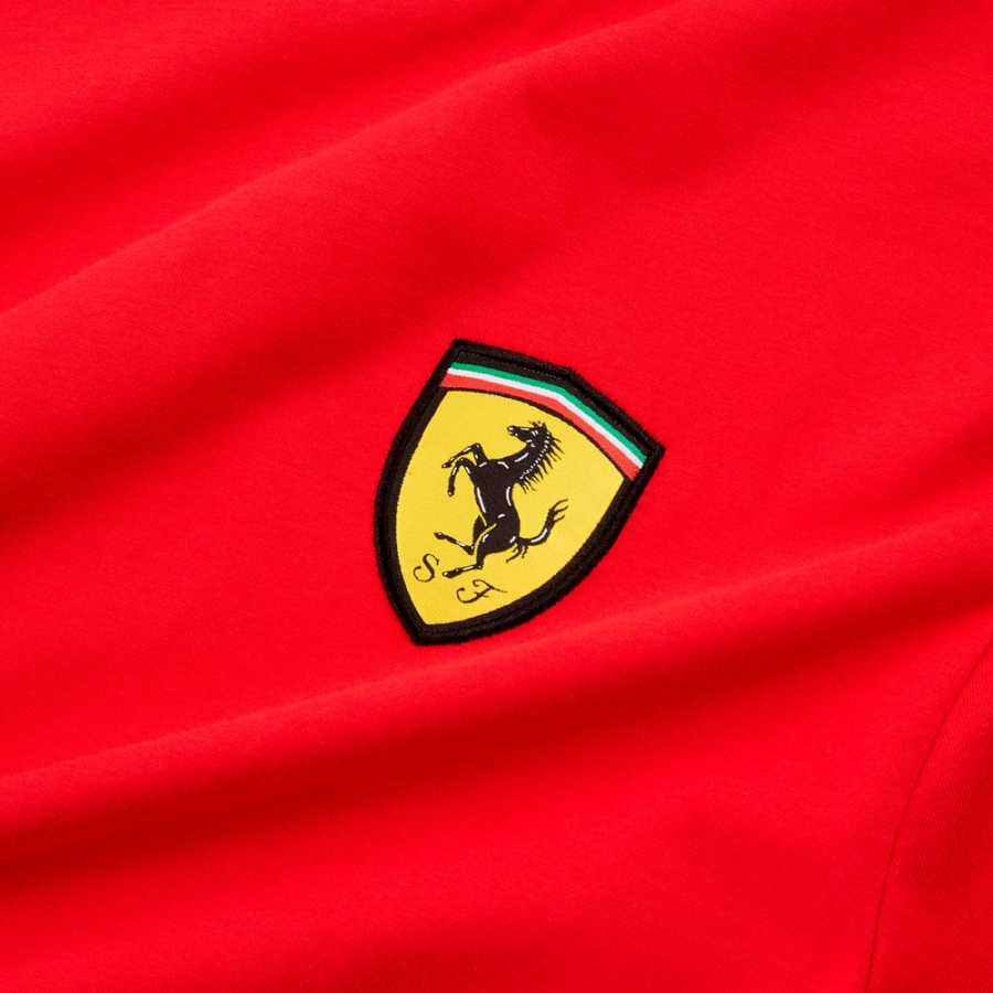 scuderia-ferrari-race-color-shield-t-shirt