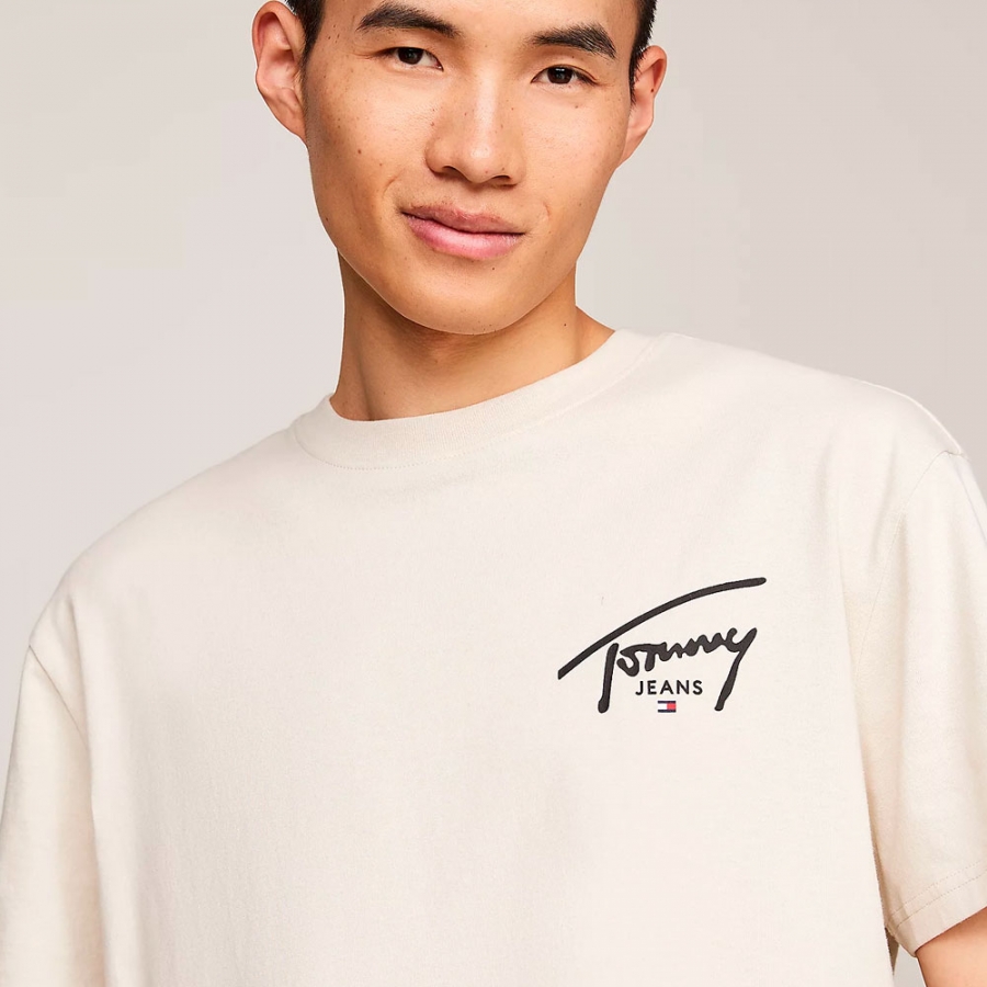 t-shirt-avec-logo-signature