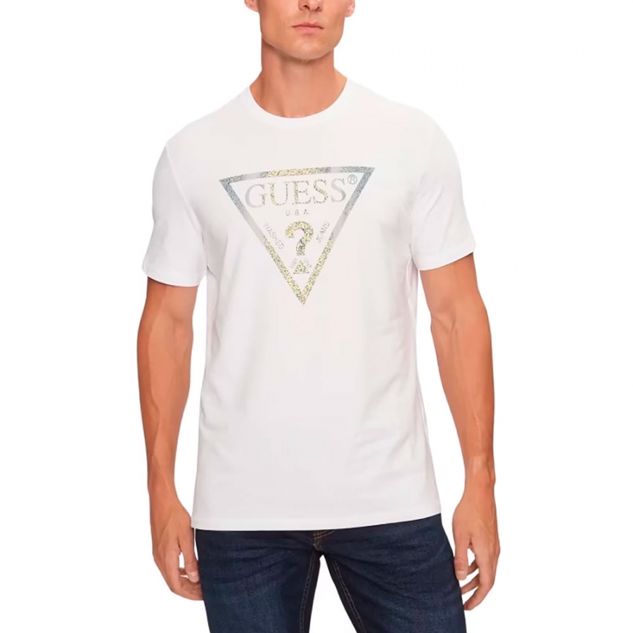 t-shirt-avec-logo-triangle