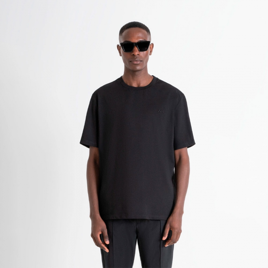 relaxed-fit-basic-t-shirt