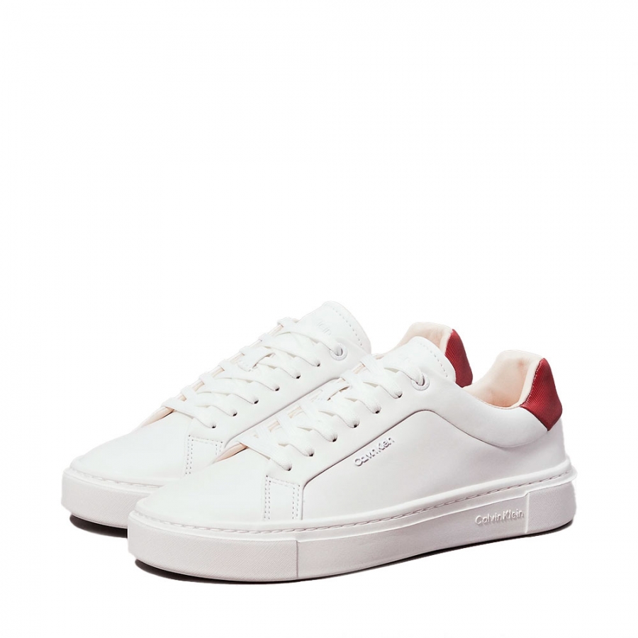 sneakers-allacciate-con-cupsole