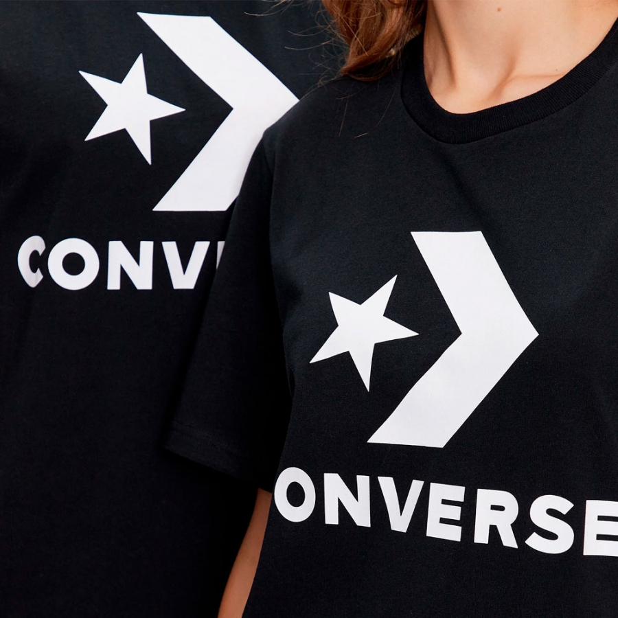 t-shirt-avec-logo-sur-le-devant-unisexe