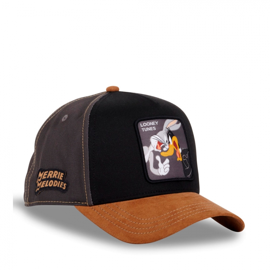 bugs-bunny-and-daughter-duck-cap