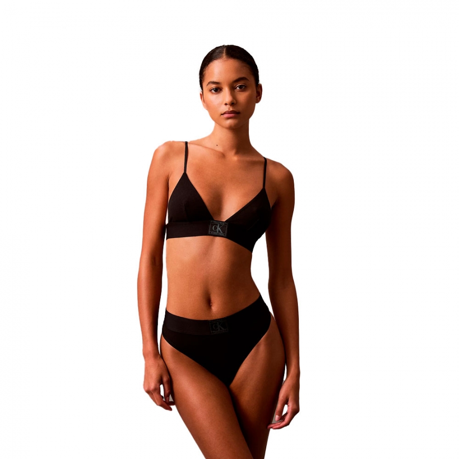 ck-top-000qf8204e-ub1-ts-unlined-triangle-black