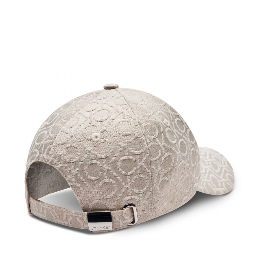 jacquard-cap-with-logo