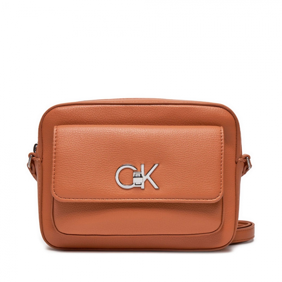 logo-shoulder-bag