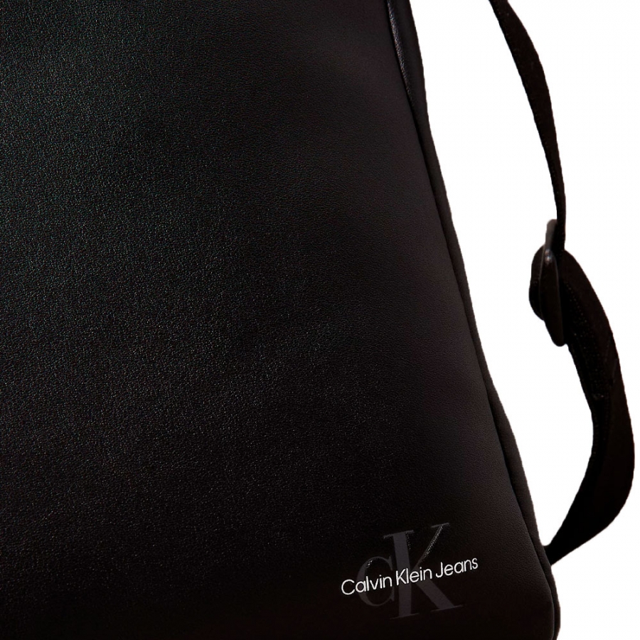 mono-logo-reporter-shoulder-bag