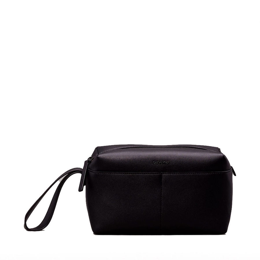 clean-essential-toiletry-bag