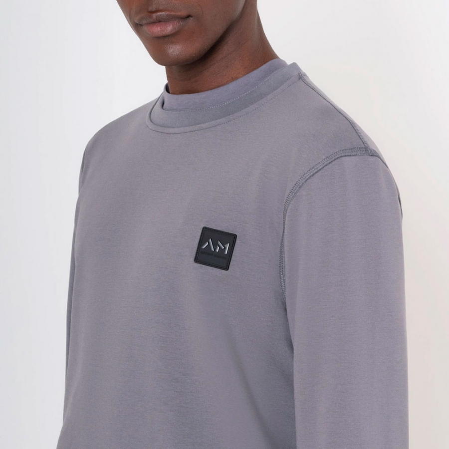 sweatshirt-mit-regular-passform-und-logo