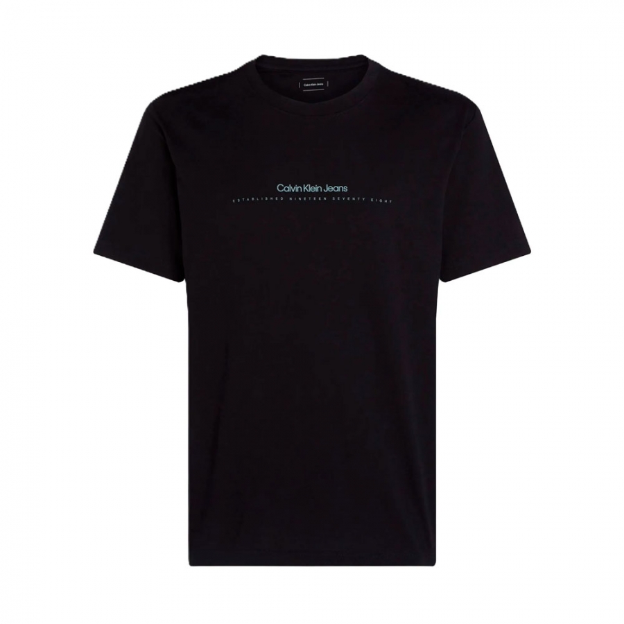 minimal-logo-t-shirt