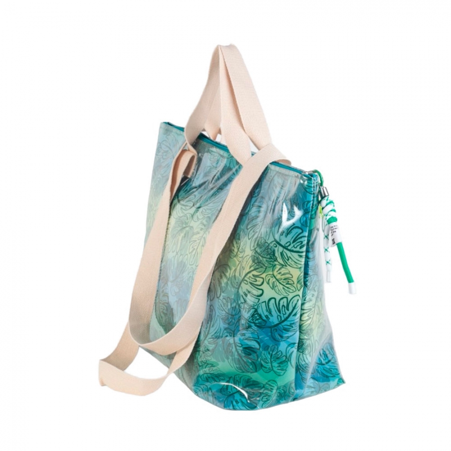 plastic-canvas-beach-bag