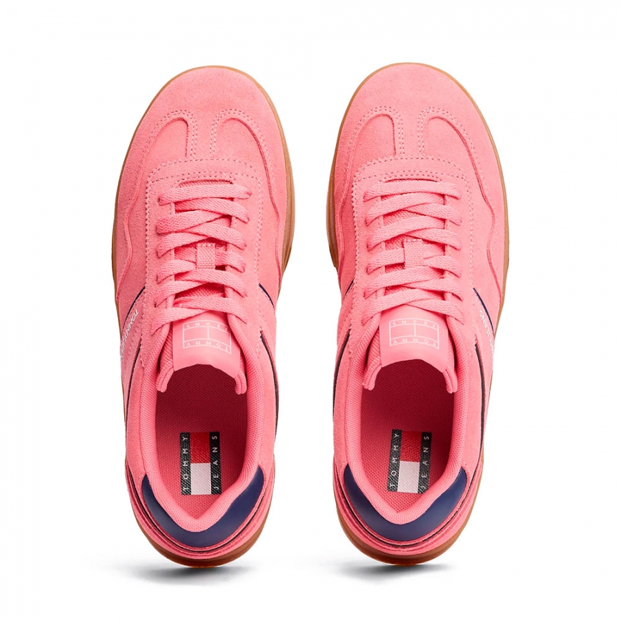 les-sneakers-en-daim-greenwich