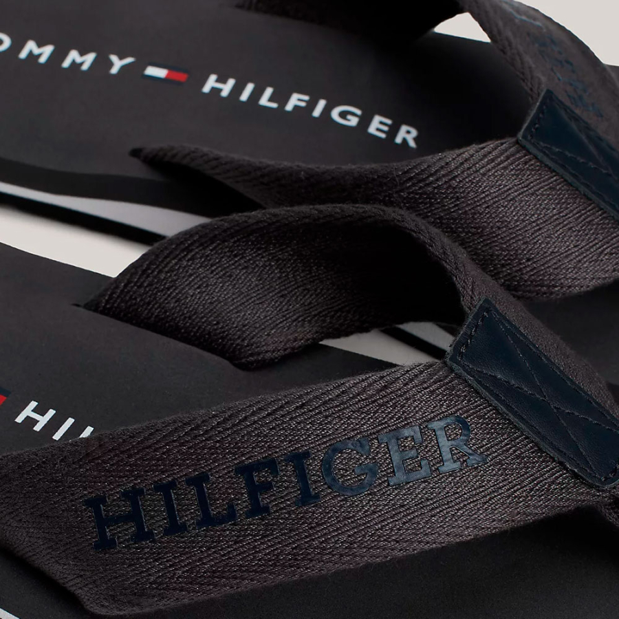 flip-flops-mit-geflochtenen-riemen-mit-logo