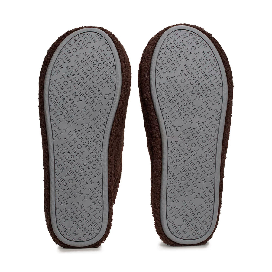 fleece-slippers-with-embroidered-logo