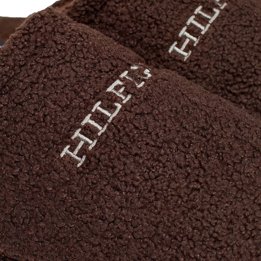 fleece-slippers-with-embroidered-logo