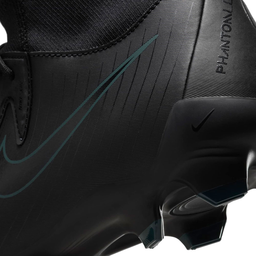 botas-de-futbol-phantom-luna-ii-academy