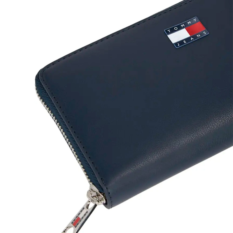 cartera-essential-con-cremallera-y-logo