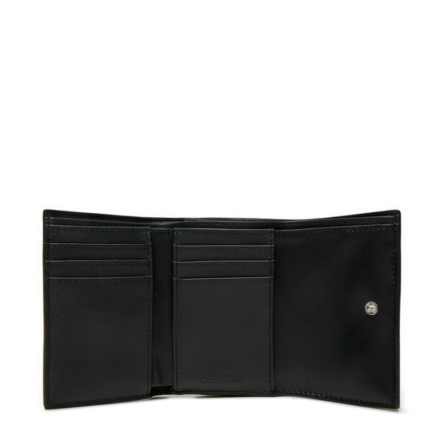 plaque-small-trifold-wallet-with-zipper